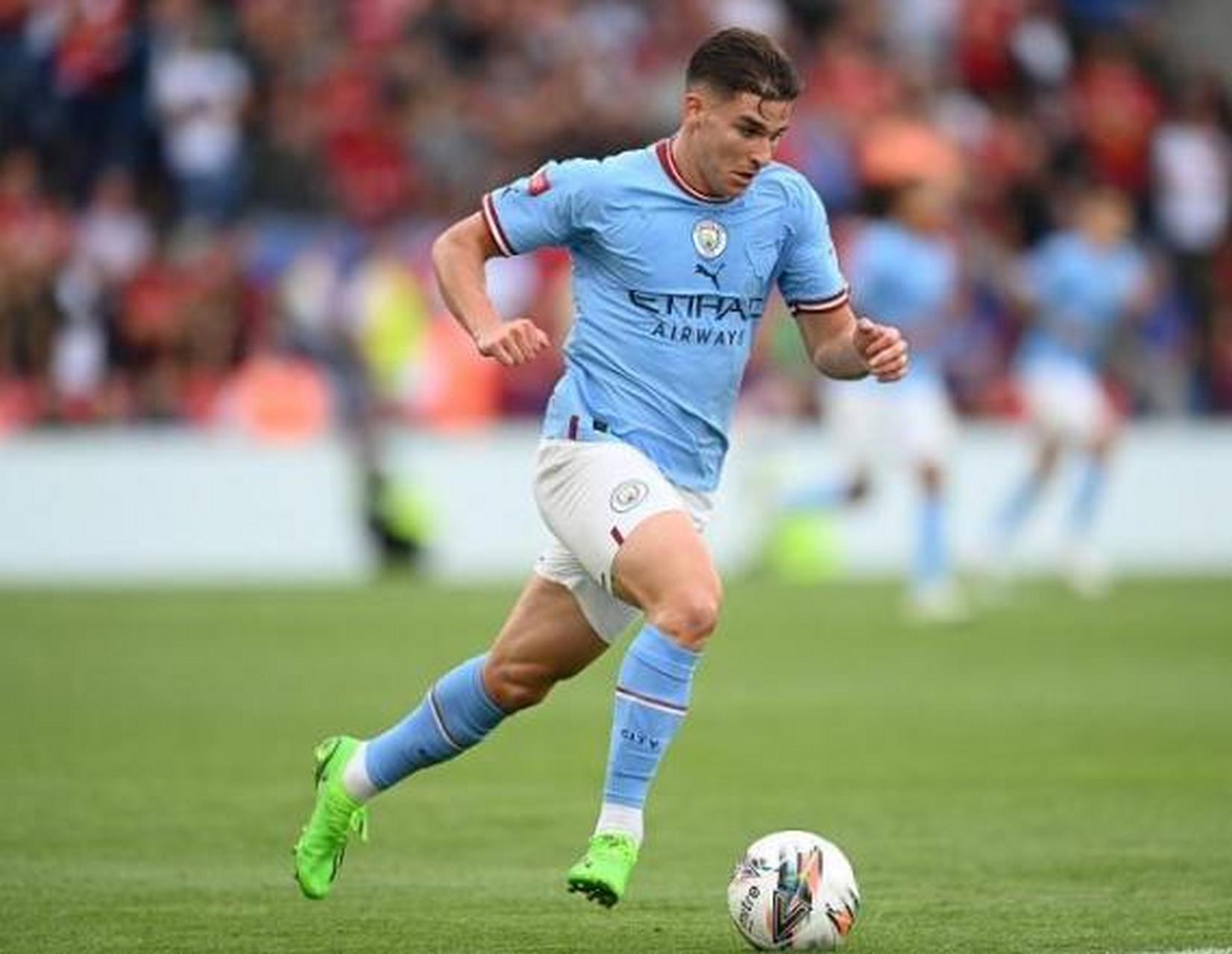 湖人三连败，东契奇被徐静雨痛批数据刷子，詹姆斯正负值-9竟成全队最佳