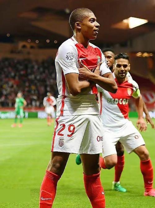 欧冠进球榜数据更新