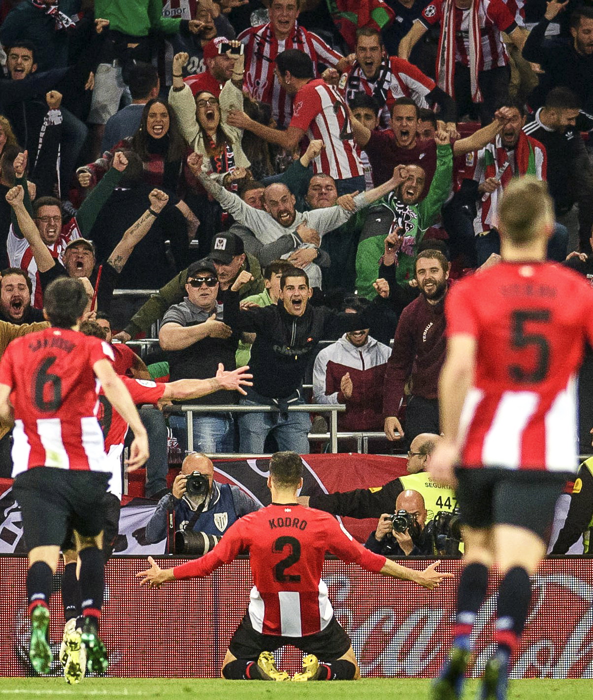 勇士替补老将霍福德状态低迷，球队还会继续信任他多久？